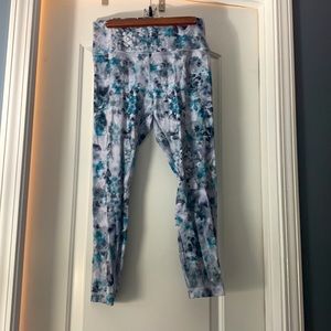 Lululemon yoga pants size 10! Like NEW